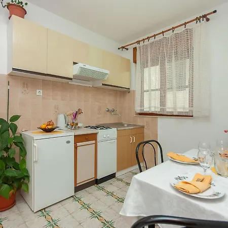 Franka Apartment